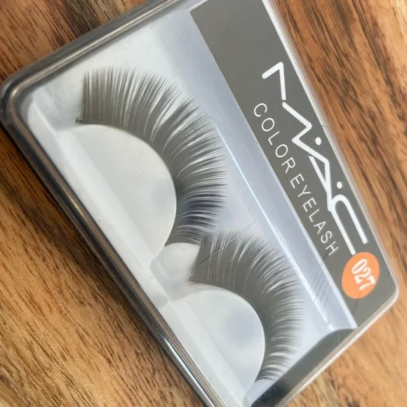 Brand new Mac eyelashes you can’t miss - Picture 2 of 4